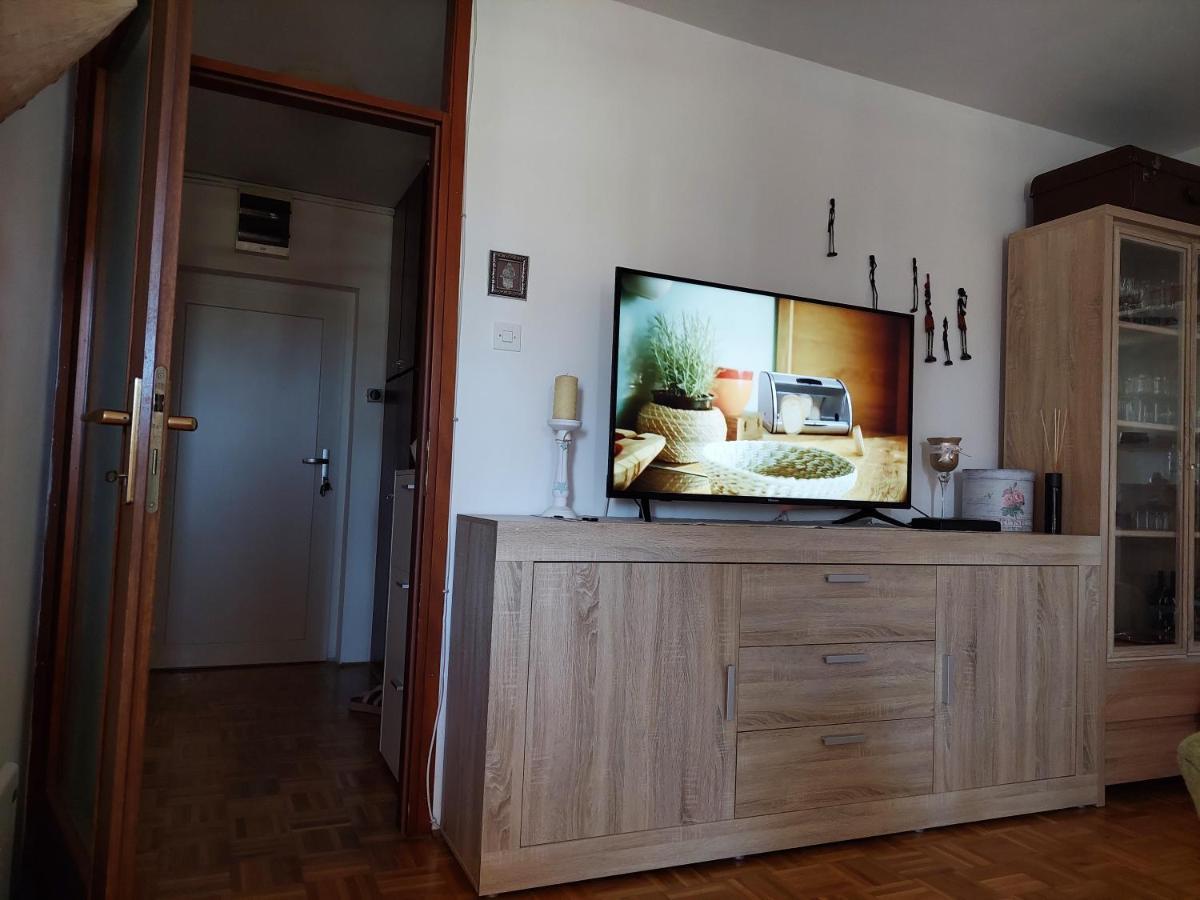 G&E Appartement Pula Buitenkant foto